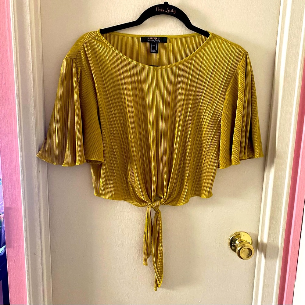 Forever 21 Mustard/Gold Thin Pleated Blouse w Flowy Sleeves and Waist Tie